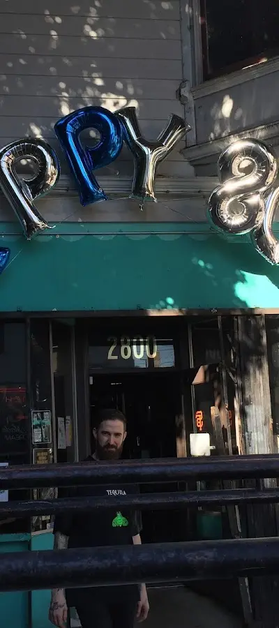 Pop's Bar
