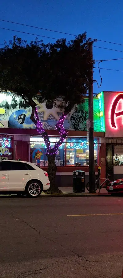 Amoeba Music